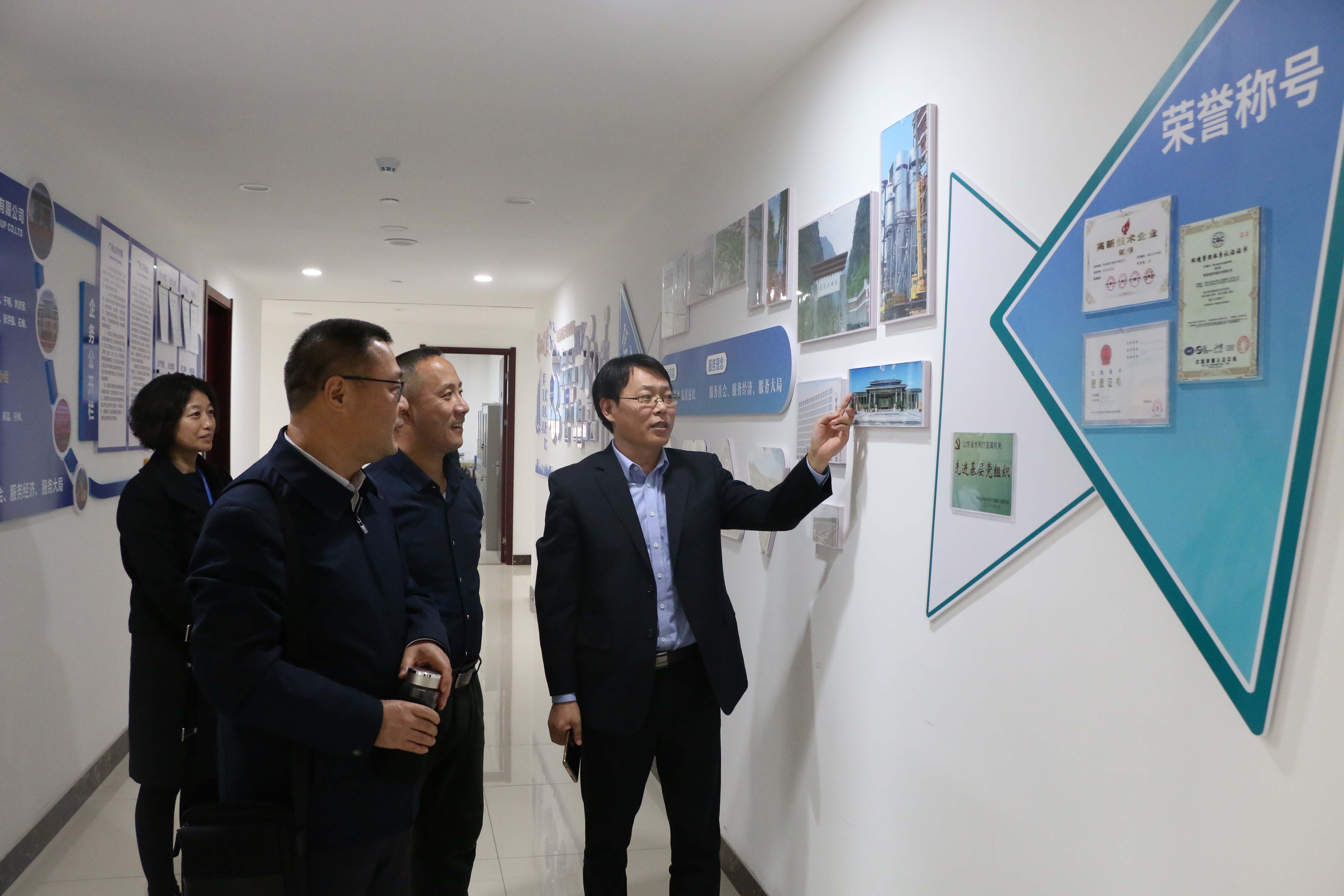 1574933981940126.jpg 1574933981940126.jpg