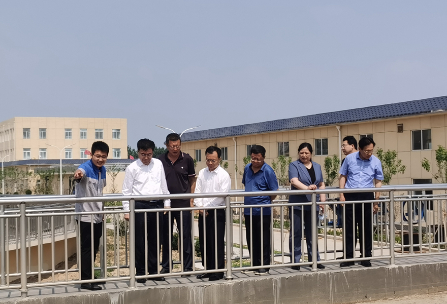 1622769454460929.jpg 市人大常委会主任苏立科一行视察三污0602.jpg